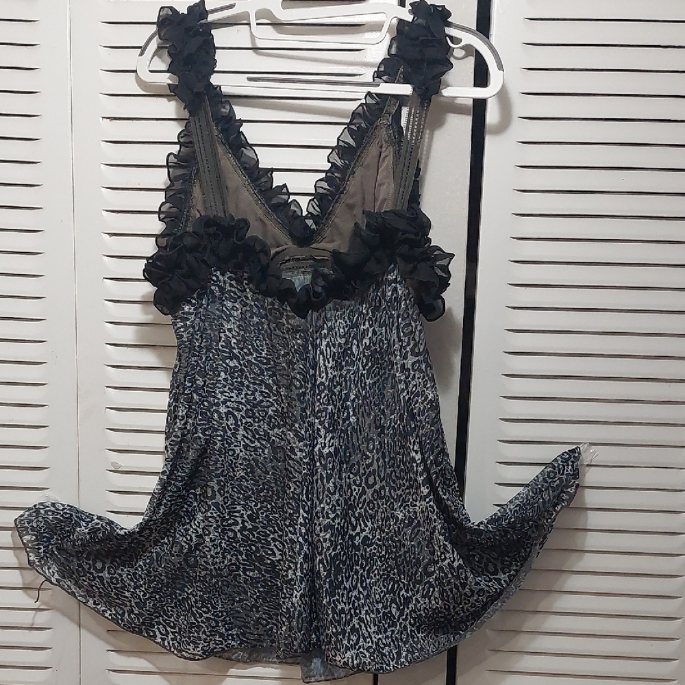 Elegant Black and Gray Lace Chemise - Picture 6 of 7